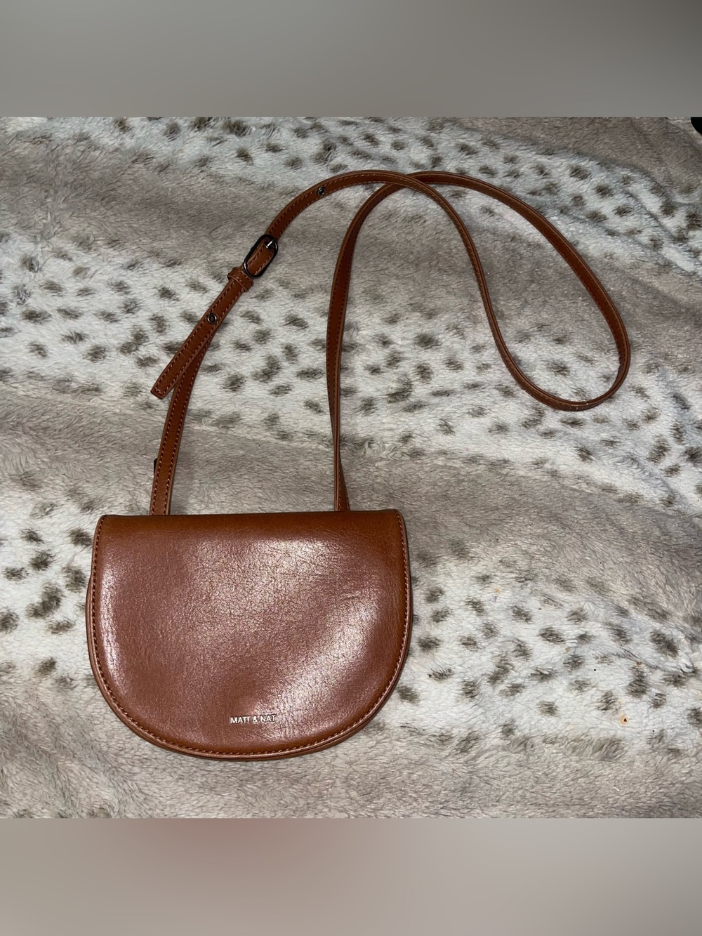 Matt & Nat Opia vegan leather crossbody bag 🤎